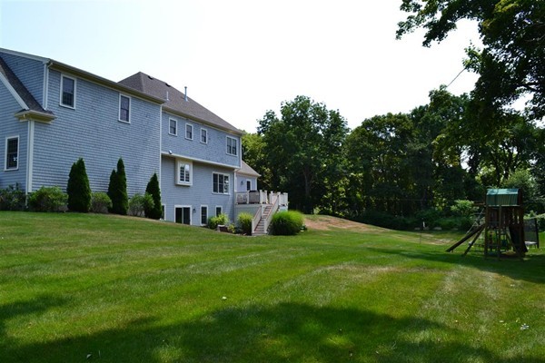 89 Tilden Road Scituate, MA 02066 - Photo 4 of 30