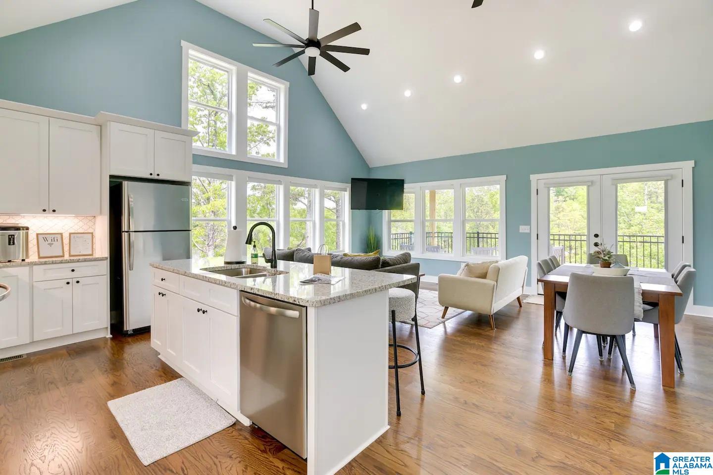 421 Point View Roanoke, AL 36274 - Photo 5 of 45