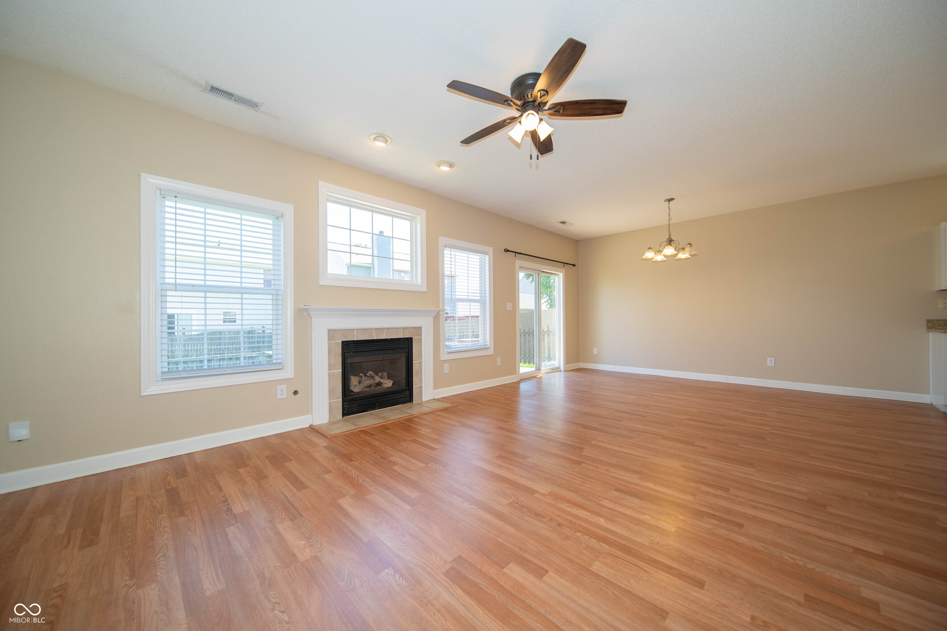 11044 Schoolhouse Road Fishers, IN 46037 - Photo 12 of 32