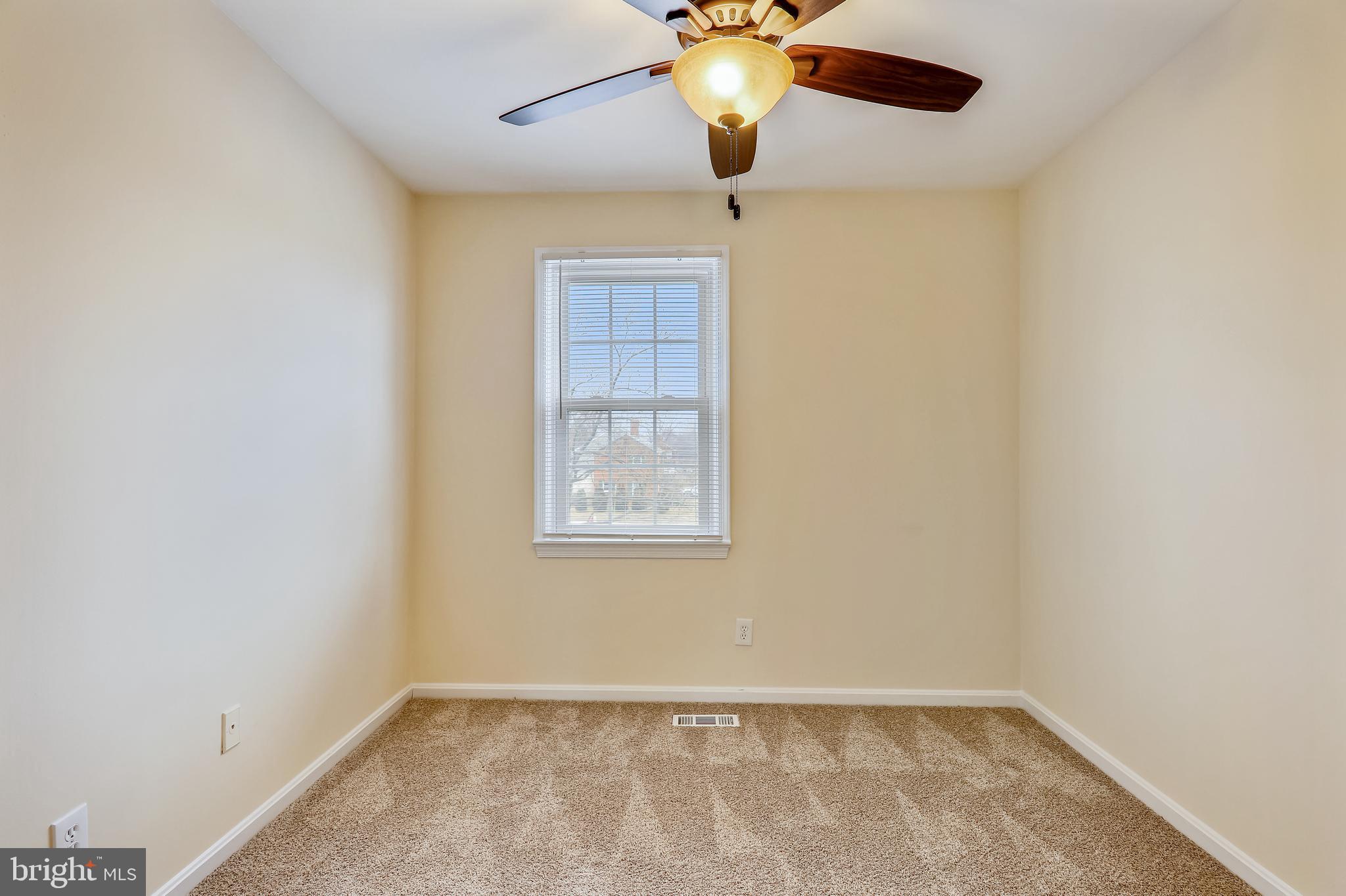 10600 Georgia Avenue Silver Spring, MD 20902 - Photo 26 of 44 Upper level third bedroom