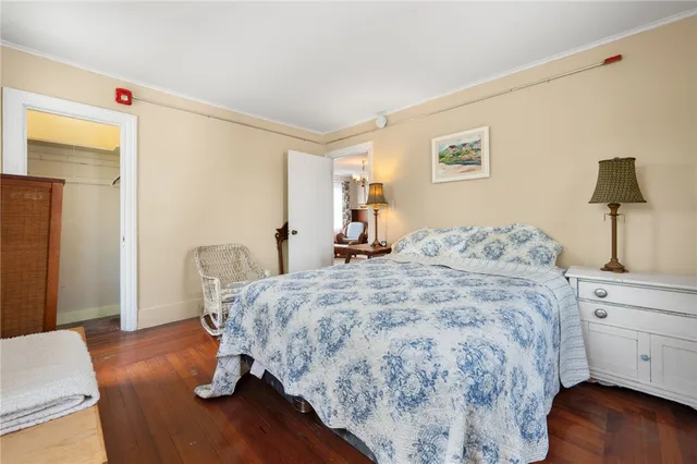 $2,000 | 110 High Street, Unit 2, Westerly, RI 02891