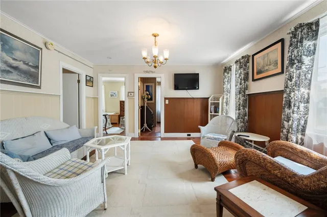 $2,000 | 110 High Street, Unit 2, Westerly, RI 02891