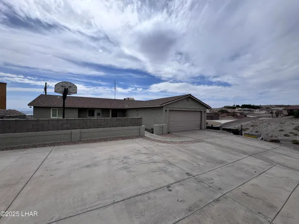 $499,000 | 3861 Texoma Drive, Lake Havasu City, AZ 86404