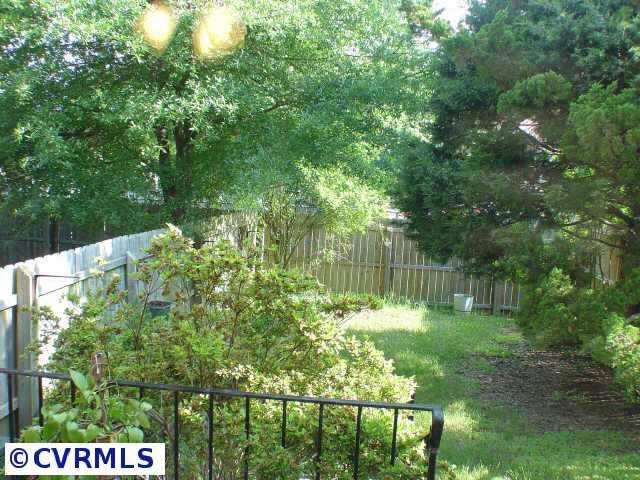 24 Ashinghurst Road, Unit 24 Henrico, VA 23238 - Photo 3 of 8 Agent Photo
