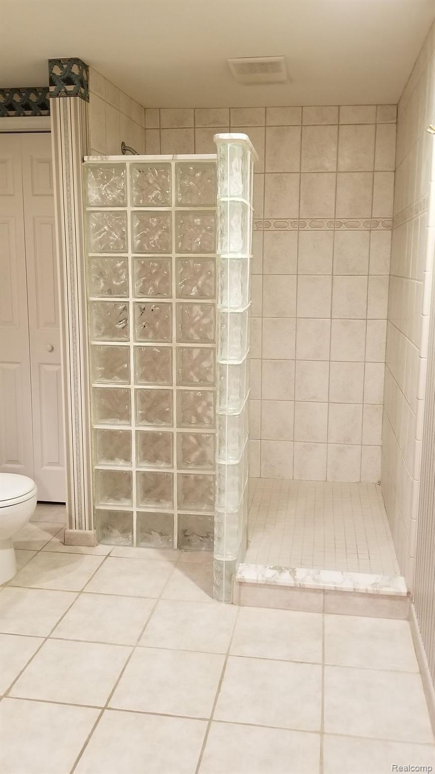 1958 Catlin Drive Rochester, MI 48306 - Photo 27 of 46 20190615_141414(2).jpg