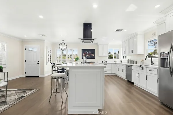 $1,049,000 | 3133 Cedar Avenue, Long Beach, CA 90806