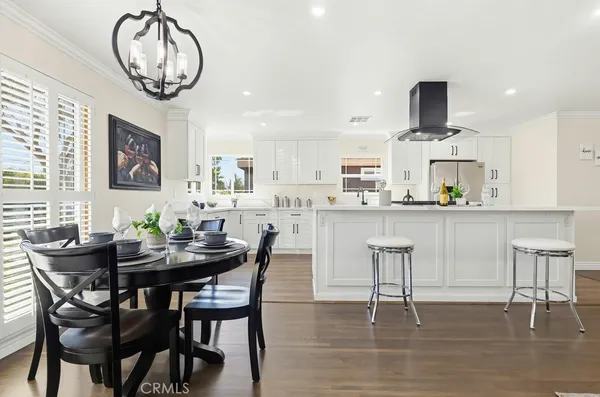$1,049,000 | 3133 Cedar Avenue, Long Beach, CA 90806