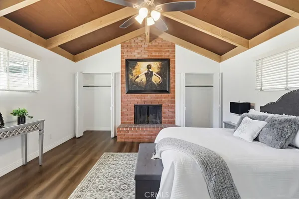 $1,049,000 | 3133 Cedar Avenue, Long Beach, CA 90806