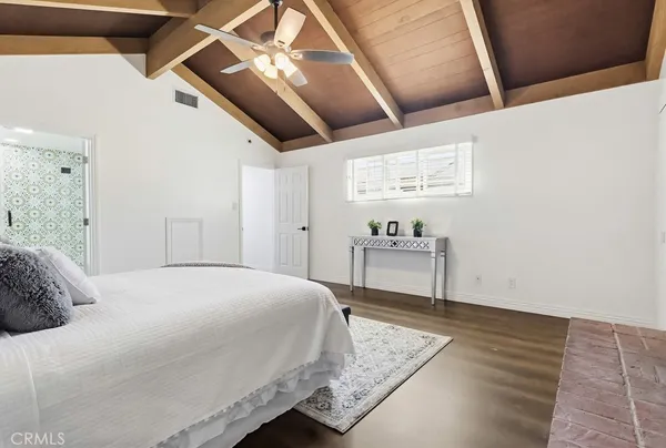 $1,049,000 | 3133 Cedar Avenue, Long Beach, CA 90806