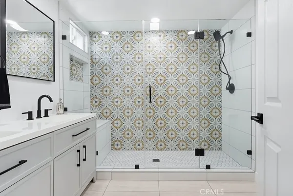 $1,049,000 | 3133 Cedar Avenue, Long Beach, CA 90806