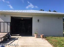 18759 Persimmon Ridge Road Alva, FL 33920 - Photo 4 of 23