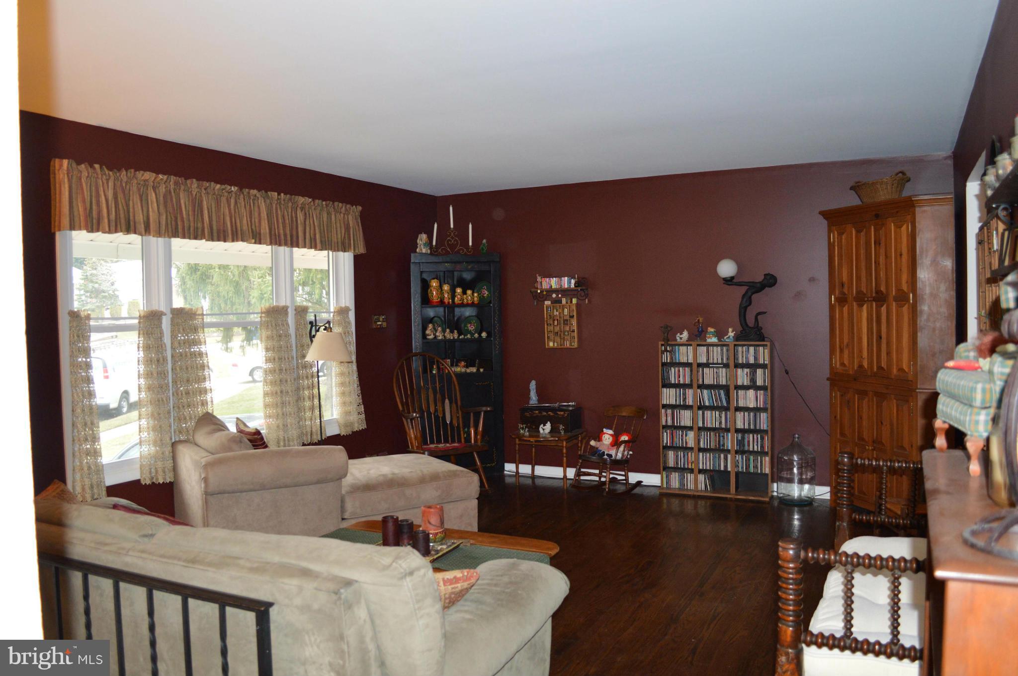 3503 Fondulac Road Baltimore, MD 21234 - Photo 3 of 22 Family Room