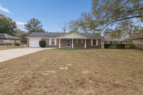 407 Holly Lane Conroe, TX 77304 - Photo 1 of 24