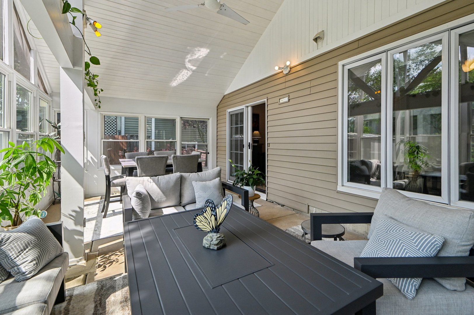 2313 Modaff Road Naperville, IL 60565 - Photo 17 of 37