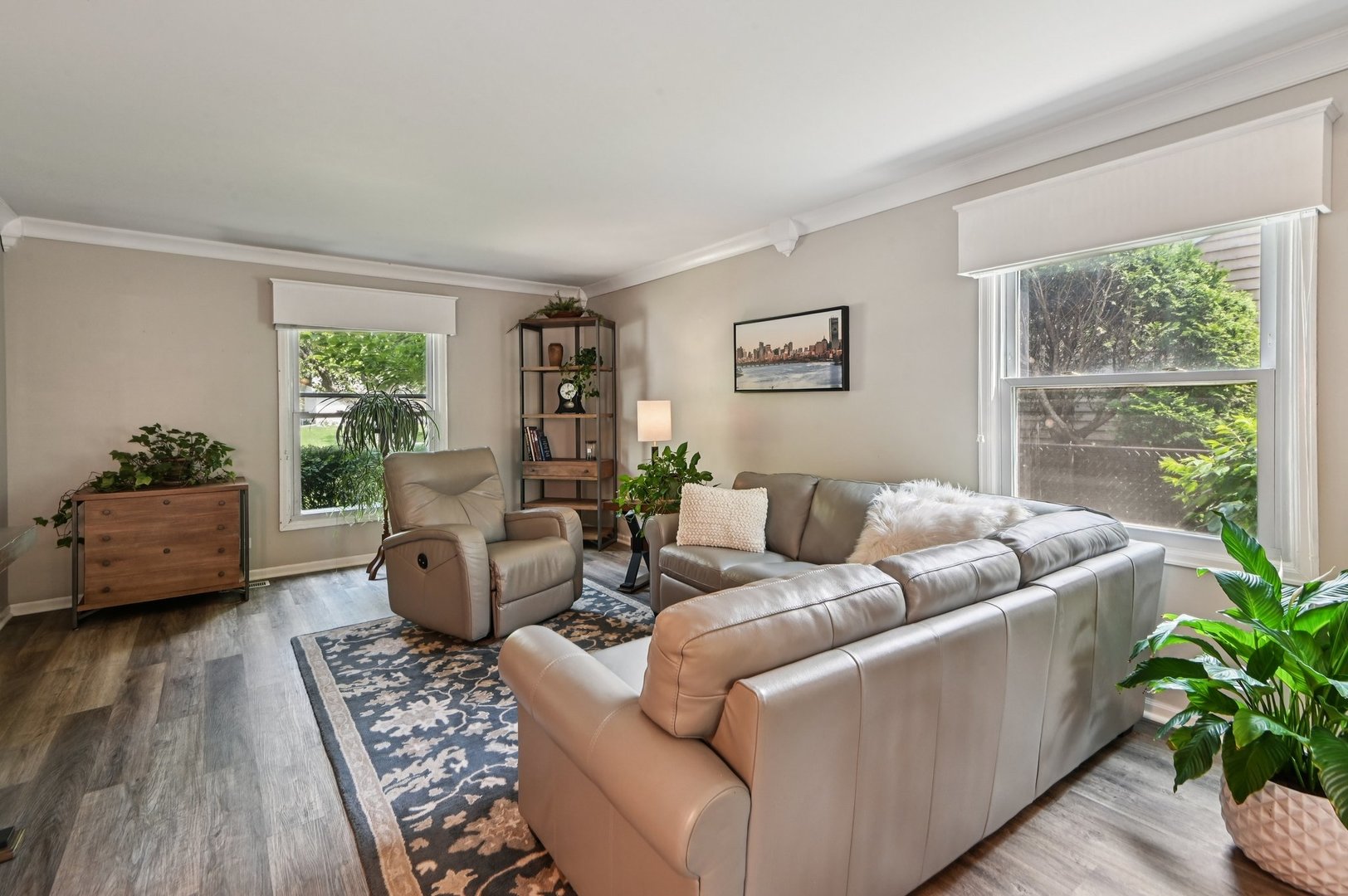 2313 Modaff Road Naperville, IL 60565 - Photo 4 of 37