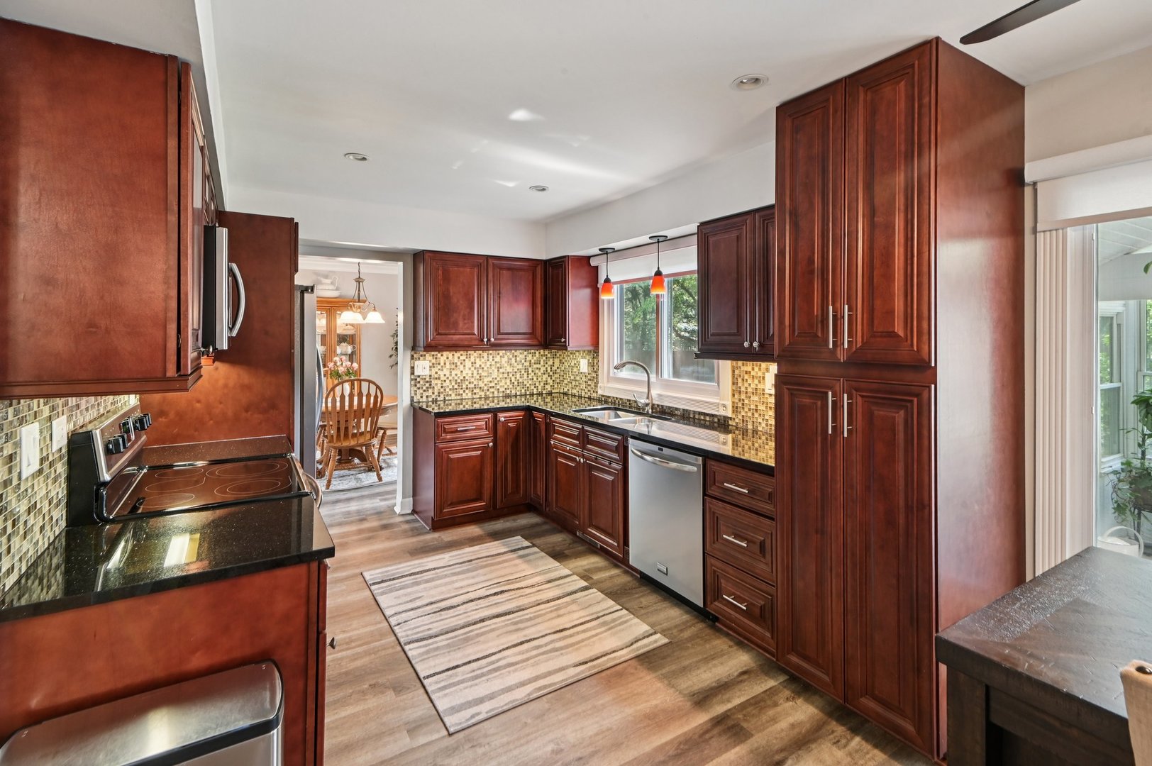 2313 Modaff Road Naperville, IL 60565 - Photo 9 of 37