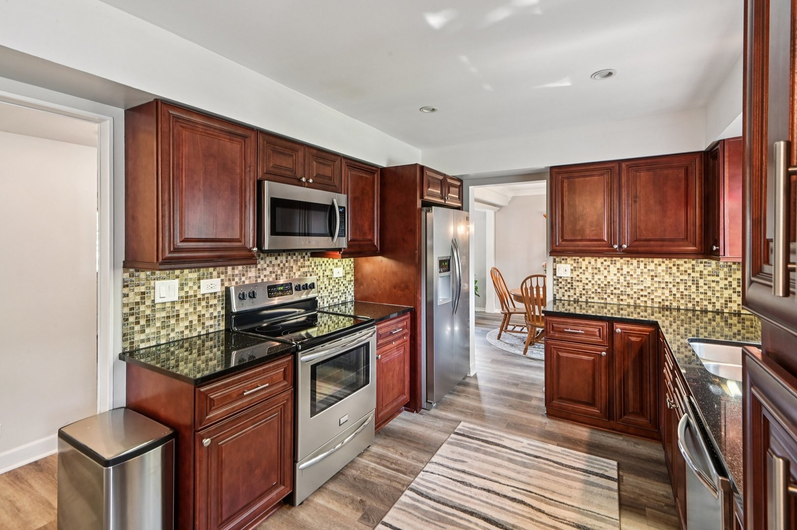 2313 Modaff Road Naperville, IL 60565 - Photo 10 of 37