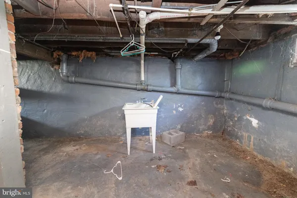 $279,000 | 301 Shawnee Avenue, Winchester, VA 22601