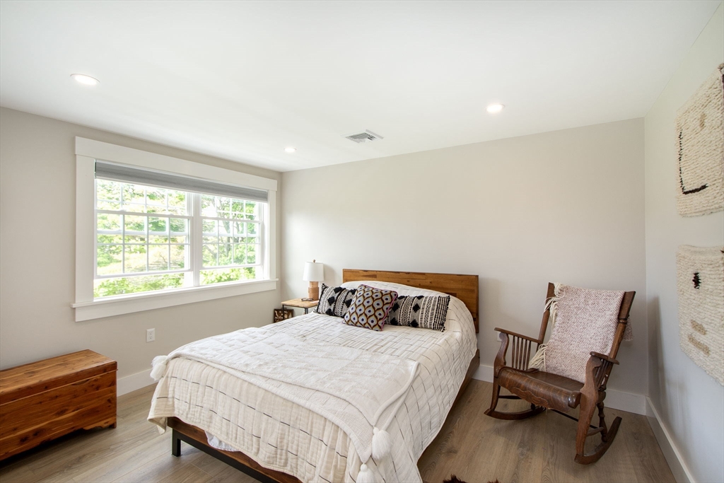 550 Jerusalem Road, Unit 6 Cohasset, MA 02025 - Photo 4 of 18 Gallery Image 4