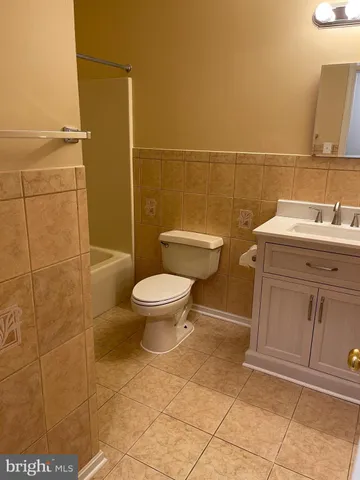 $3,100 | 6605 Huntshire Drive, Elkridge, MD 21075