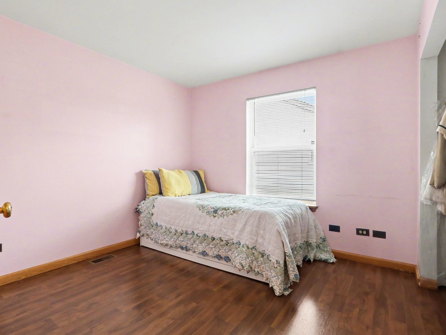 2001 Wedgeport Circle Romeoville, IL 60446 - Photo 16 of 25 Gallery Image 16