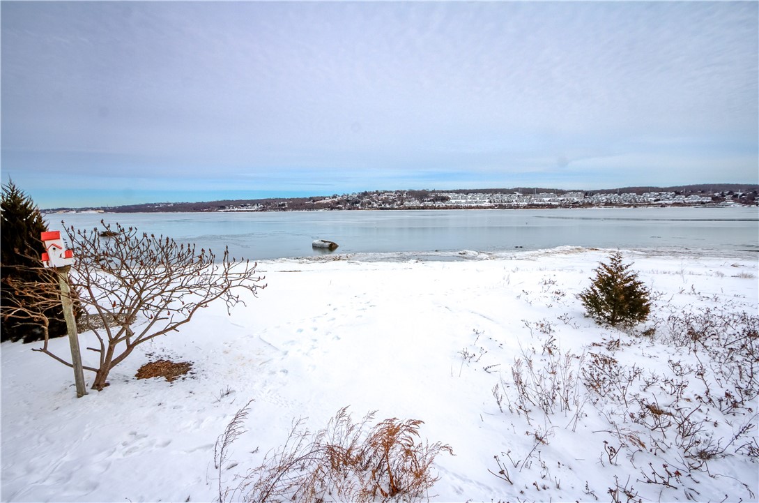 1309 Anthony Road Portsmouth, RI 02871 - Photo 11 of 50