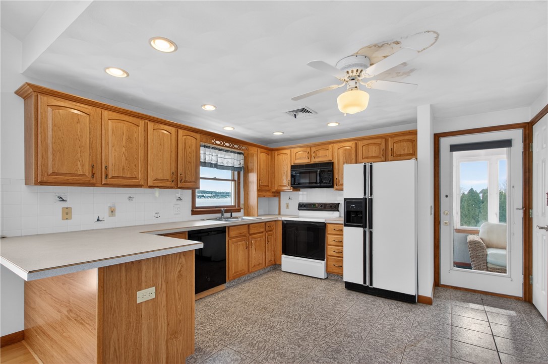 1309 Anthony Road Portsmouth, RI 02871 - Photo 22 of 50