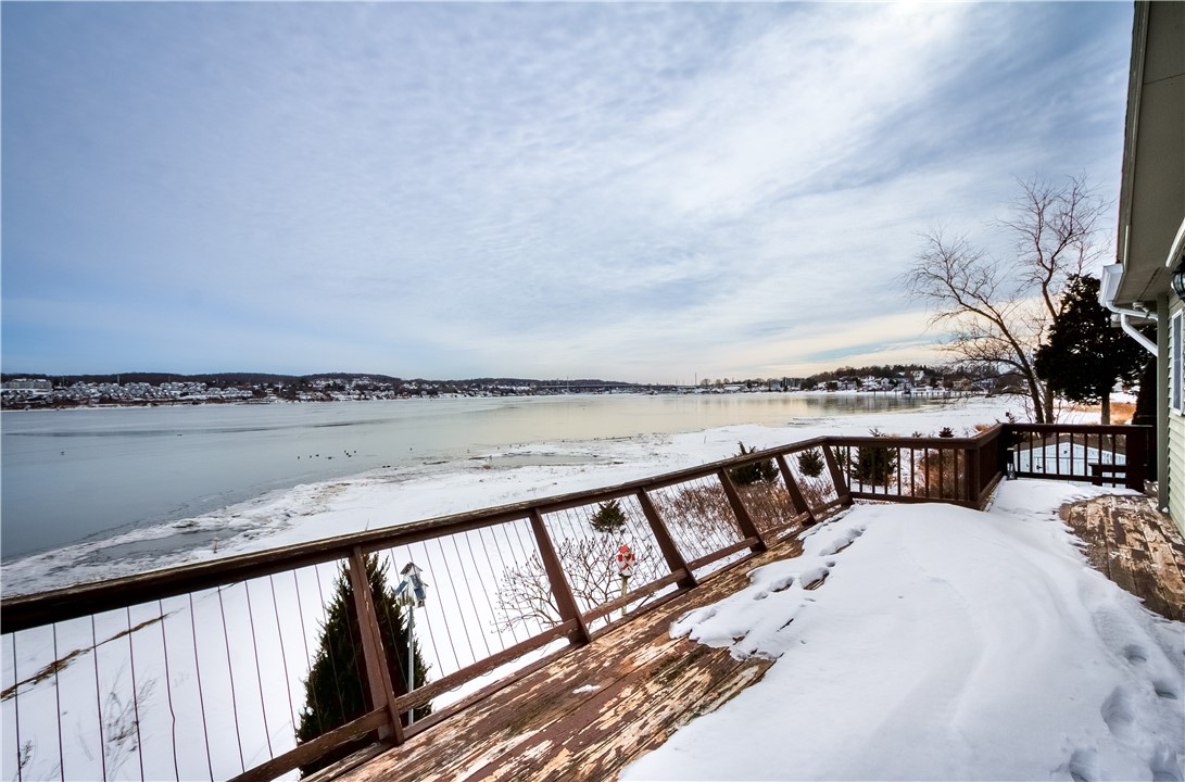 1309 Anthony Road Portsmouth, RI 02871 - Photo 4 of 50