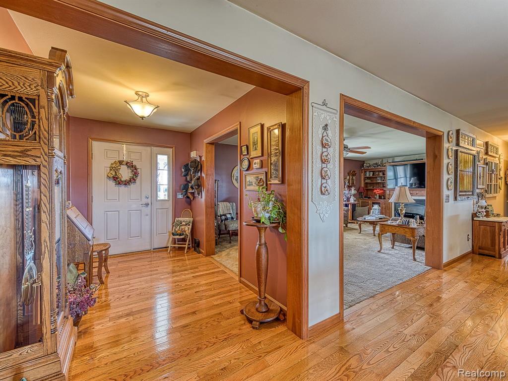 7992 Bluebush Road Maybee, MI 48159 - Photo 4 of 38