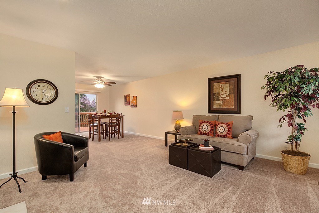 19133 2nd Avenue Southeast Bothell, WA 98012 - Photo 2 of 13 Gallery Image 2