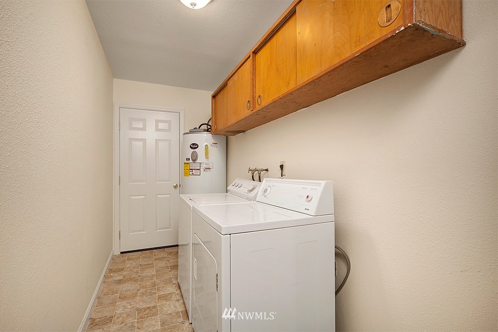 19133 2nd Avenue Southeast Bothell, WA 98012 - Photo 12 of 13 Gallery Image 12