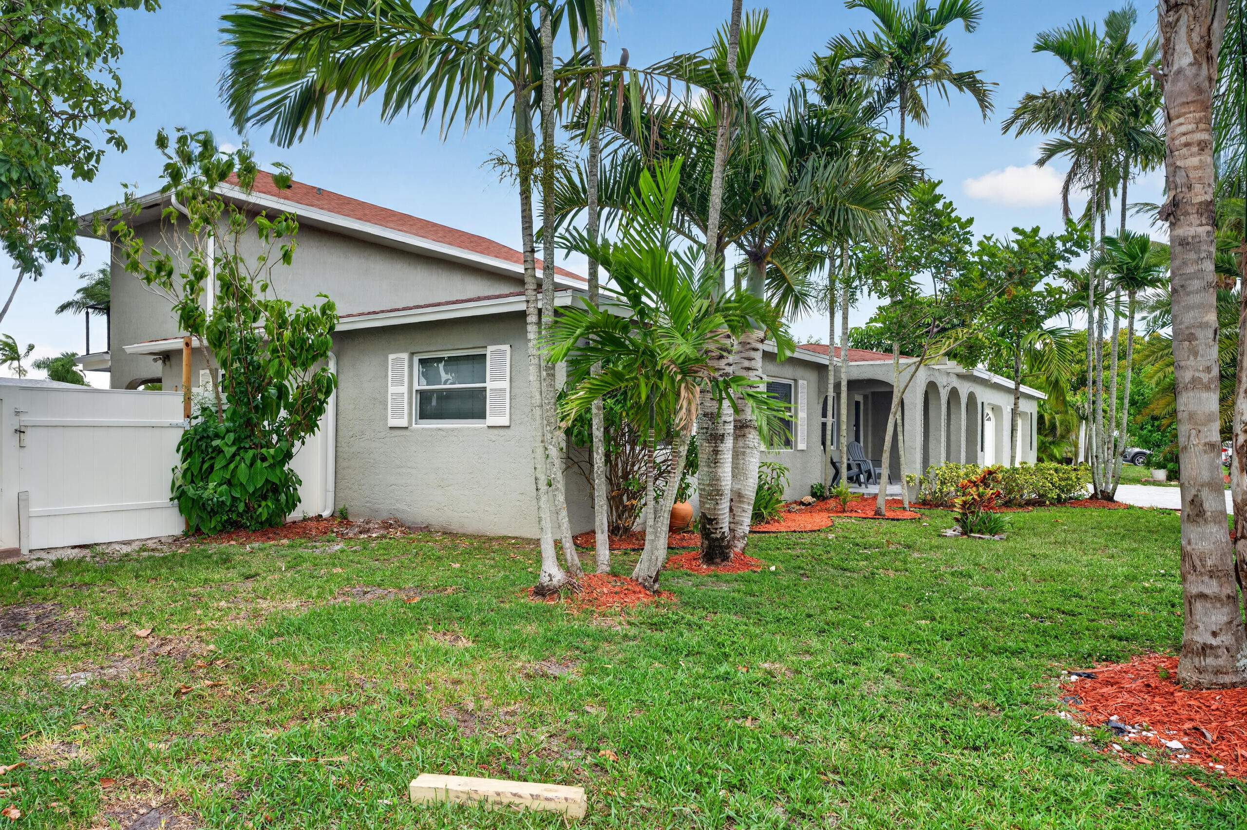 10941 Granite Street Boca Raton, FL 33428 - Photo 6 of 68 057_DSC02696