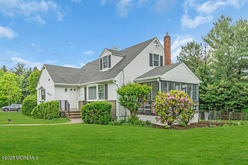 863 Holmdel Road Holmdel, NJ 07733 - Photo 3 of 39 3h