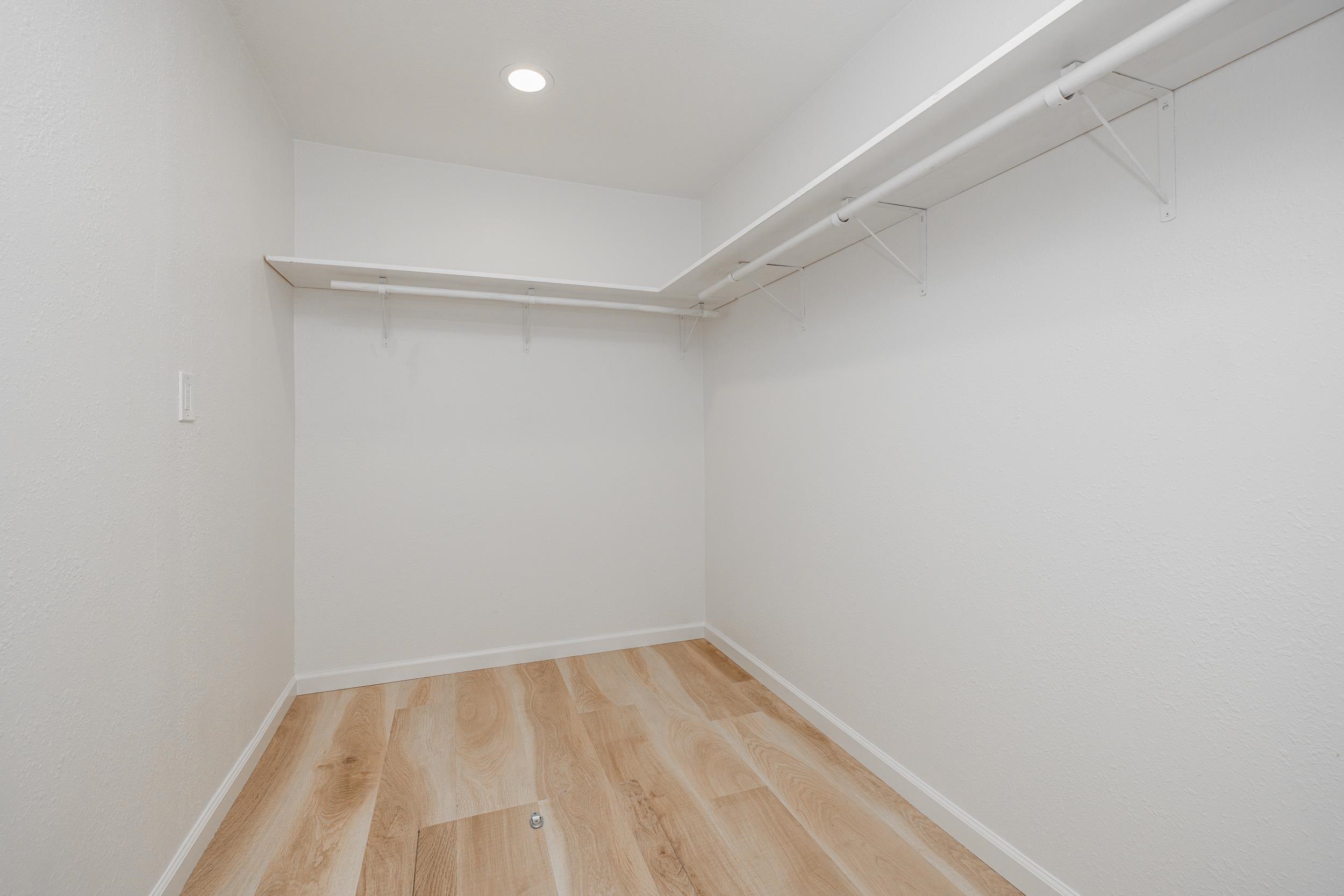 1900 Chestnut Street Santa Clara, CA 95054 - Photo 17 of 39 a view of an empty room