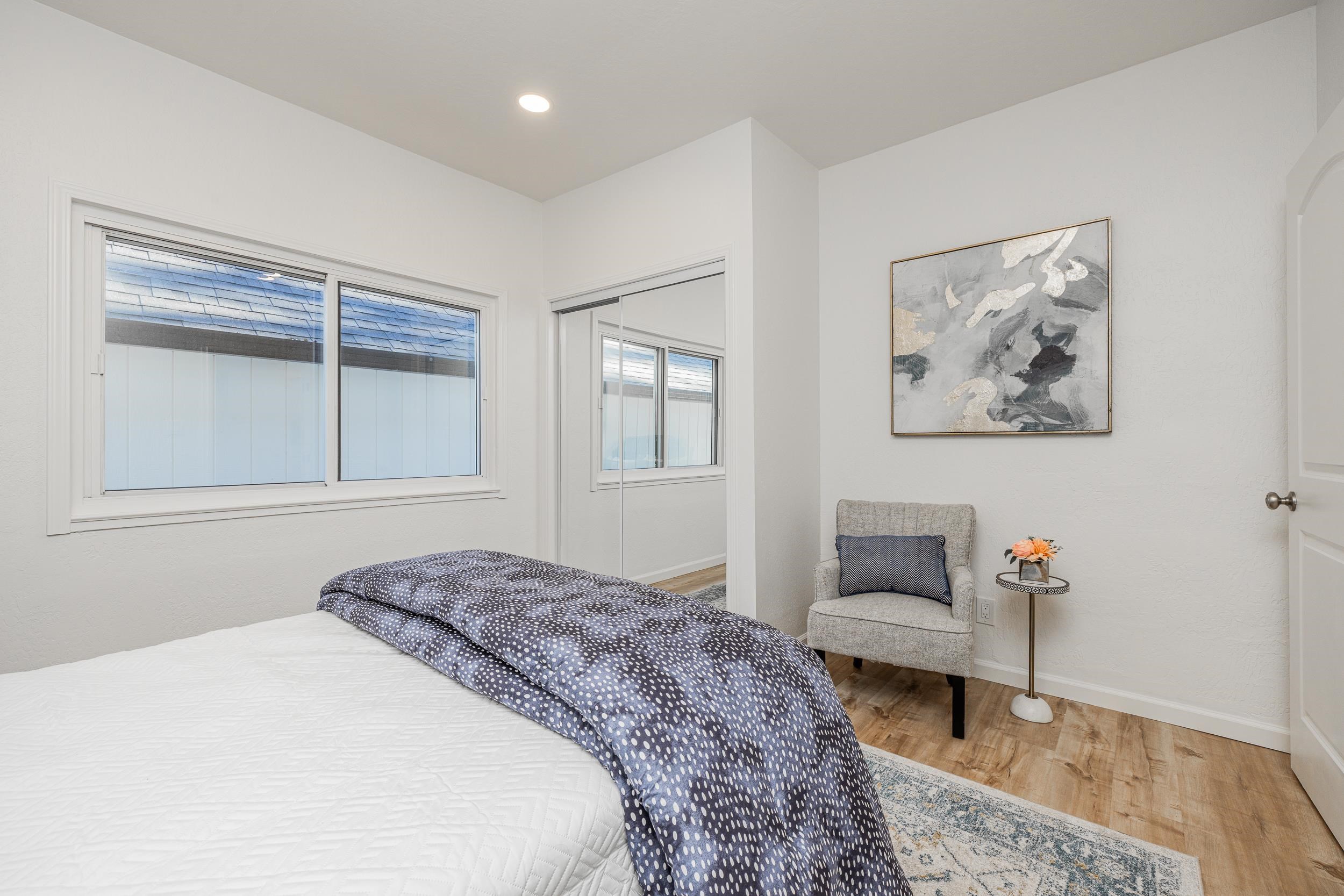 1900 Chestnut Street Santa Clara, CA 95054 - Photo 23 of 39 a bedroom with a bed and a window