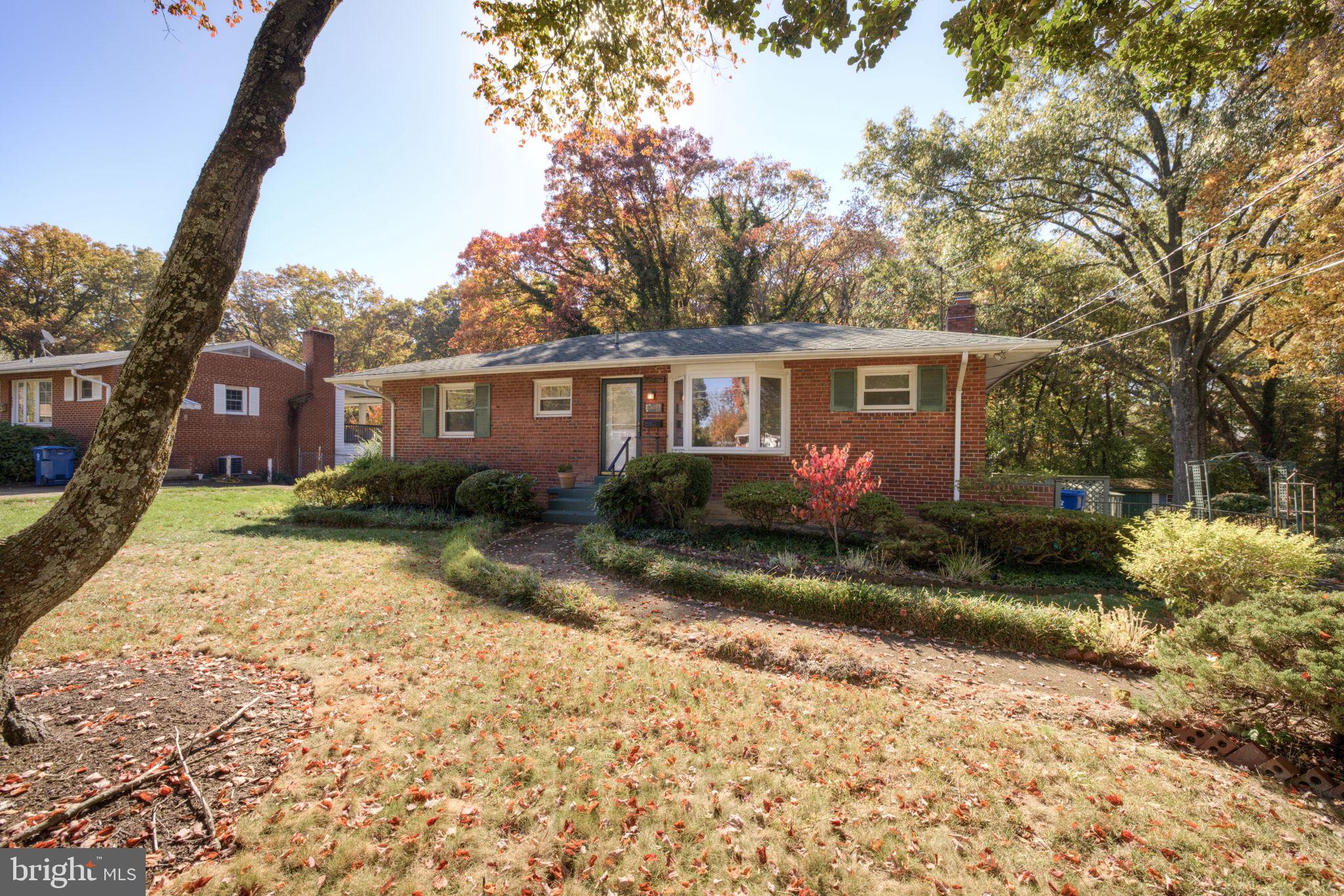 6809 Jerome Street Springfield, VA 22150 - Photo 3 of 48 Gallery Image 3