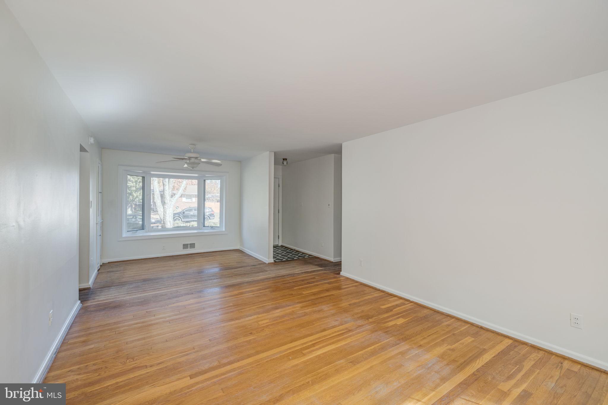 6809 Jerome Street Springfield, VA 22150 - Photo 8 of 48 Gallery Image 8