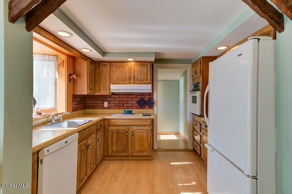 244 Howell Street Schenectady, NY 12303 - Photo 13 of 42 full kitchen cooking