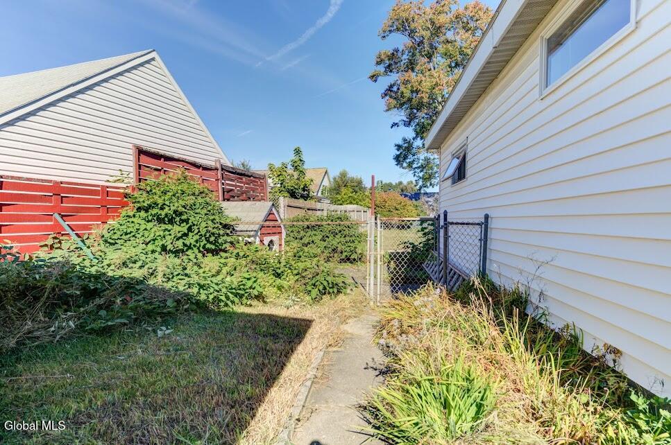 244 Howell Street Schenectady, NY 12303 - Photo 35 of 42 back of home