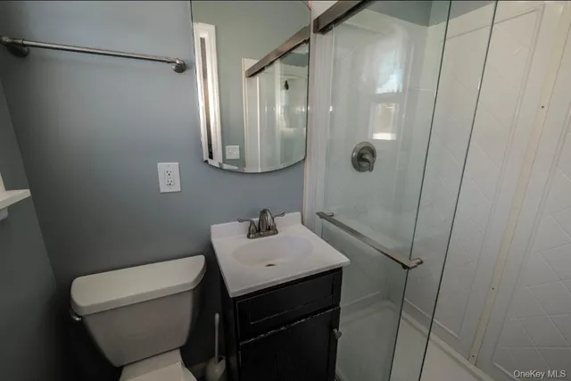 $450,000 | 40 Bates Lane, Wallkill, NY 12589