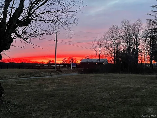 $450,000 | 40 Bates Lane, Wallkill, NY 12589