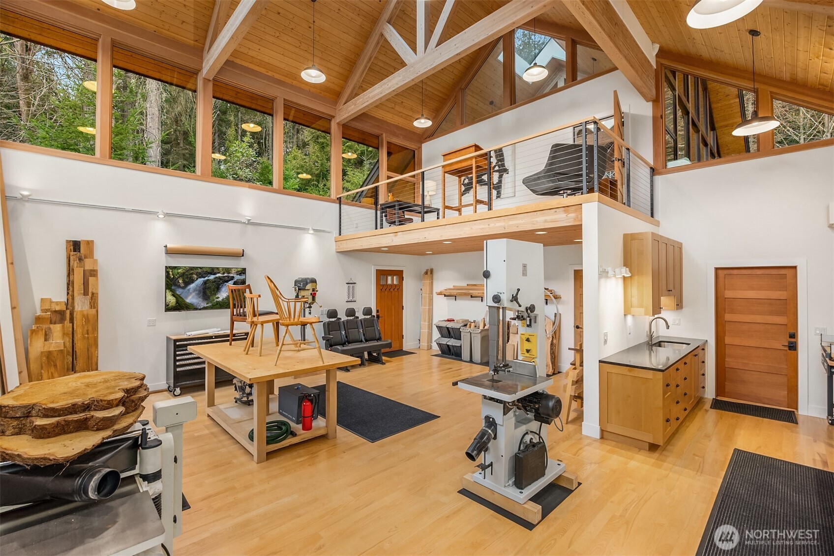7204 Northeast Baker Hill Road Bainbridge Island, WA 98110 - Photo 29 of 40 a view of a gym