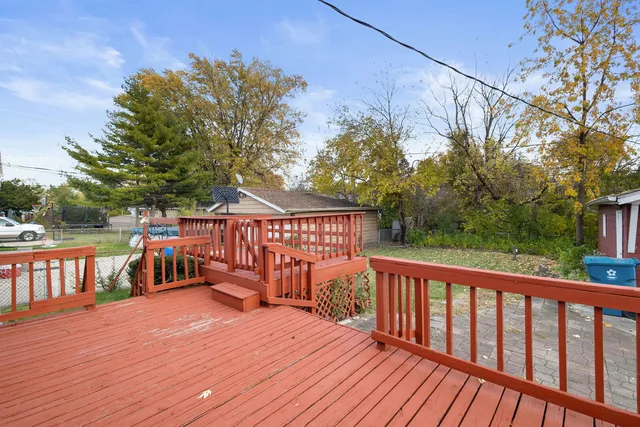 $230,000 | 15607 Gouwens Lane, South Holland, IL 60473