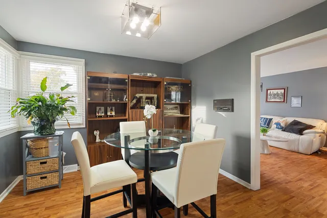 $230,000 | 15607 Gouwens Lane, South Holland, IL 60473