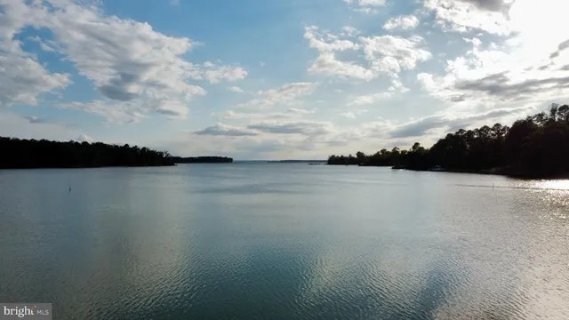 $850,000 | 27-56a Peake Road, Weems, VA 22576