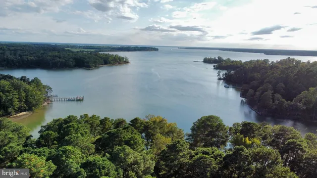 $850,000 | 27-56a Peake Road, Weems, VA 22576