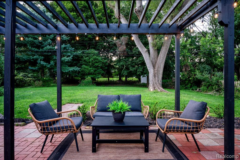 470 Maplehill Road Rochester Hills, MI 48306 - Photo 12 of 54