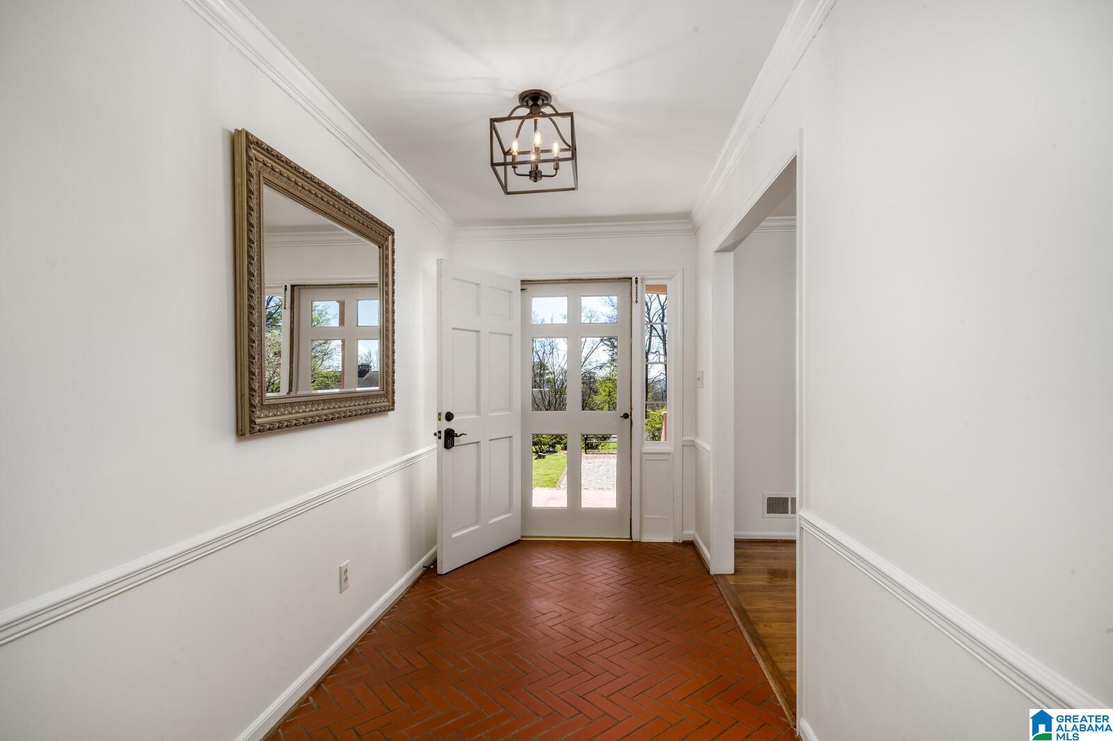 3656 Rockhill Road Birmingham, AL 35223 - Photo 5 of 56