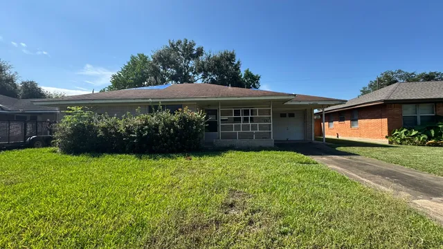 $95,000 | 2707 Almeda Plaza Drive, Houston, TX 77045