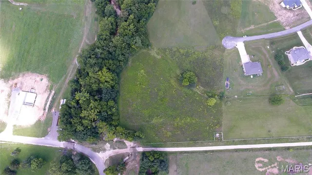 $39,900 | 26 Gallant Fox Drive, Troy, MO 63379